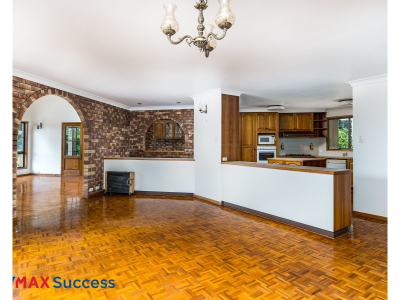 34 Murphys Creek Road, Blue Mountain Heights QLD 4350