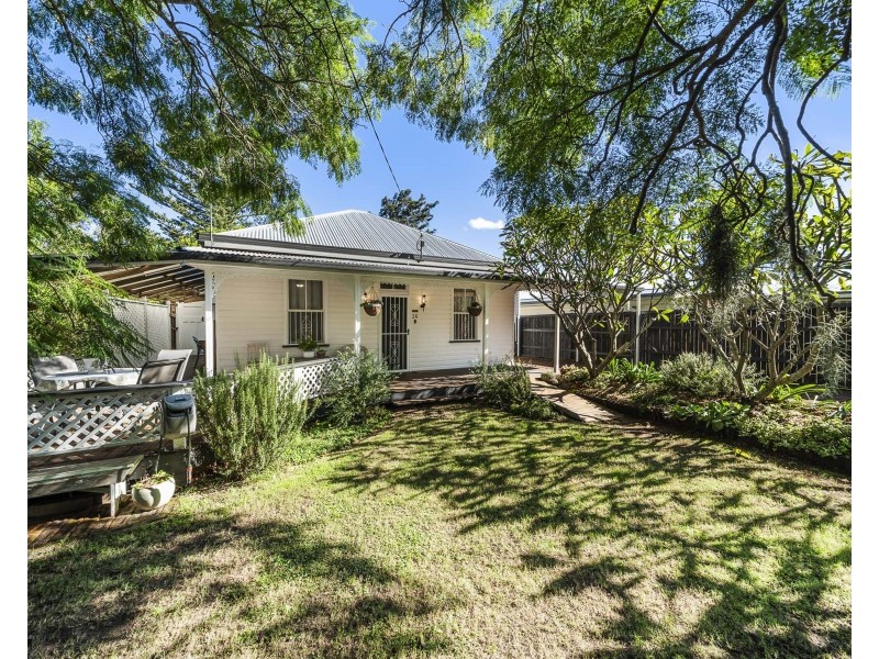26 Messines Street, Harlaxton QLD 4350