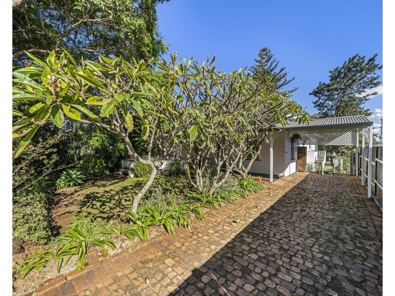 26 Messines Street, Harlaxton QLD 4350