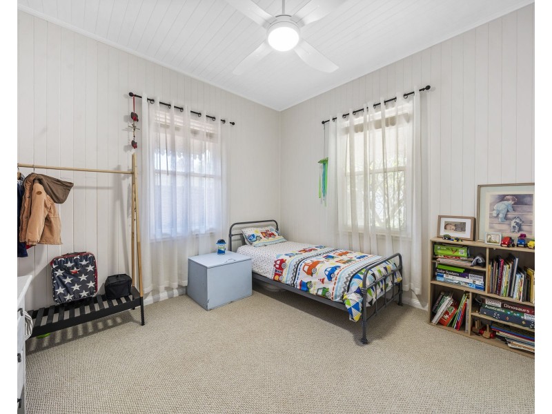 26 Messines Street, Harlaxton QLD 4350