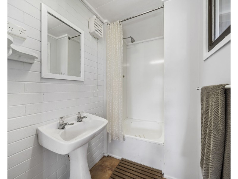 26 Messines Street, Harlaxton QLD 4350