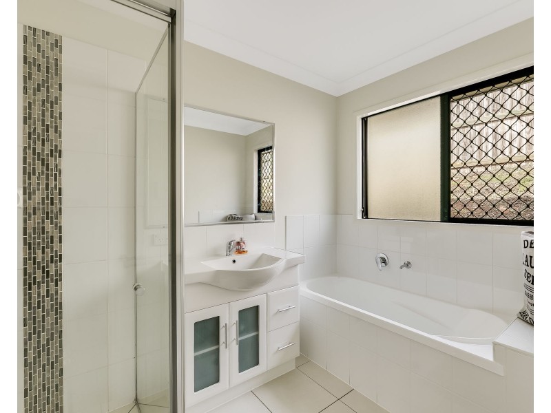 12 Felix Street, Cranley QLD 4350
