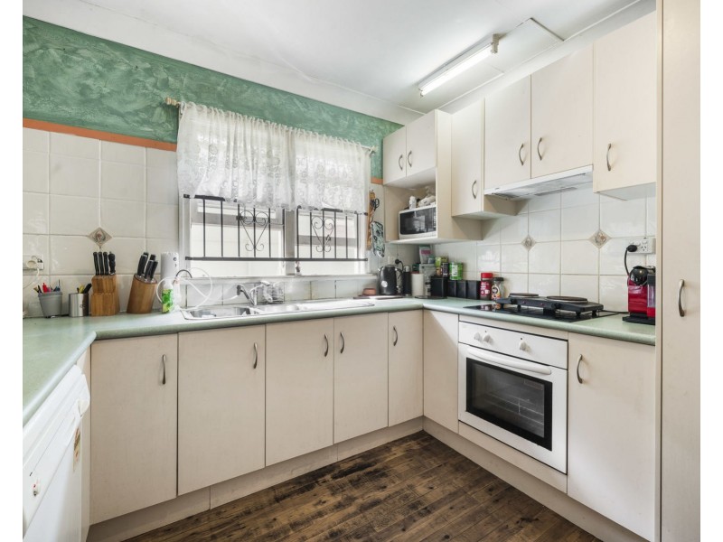 298 Alderley Street, Centenary Heights QLD 4350