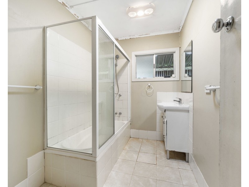 298 Alderley Street, Centenary Heights QLD 4350