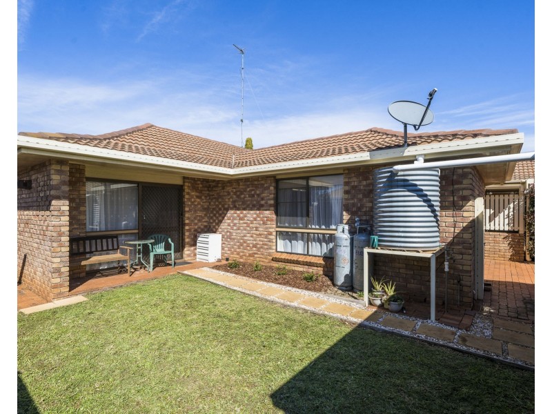 23 Bamboo Court, Darling Heights QLD 4350