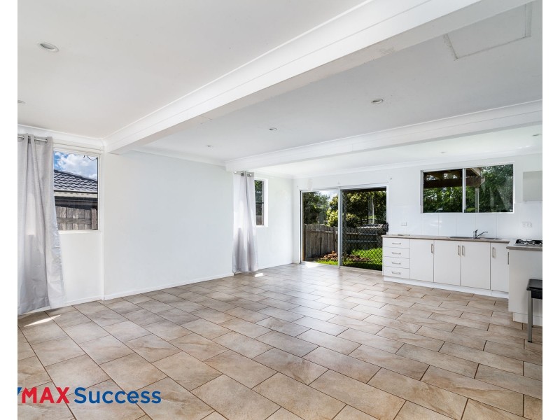 26 Noll Street, Kearneys Spring QLD 4350