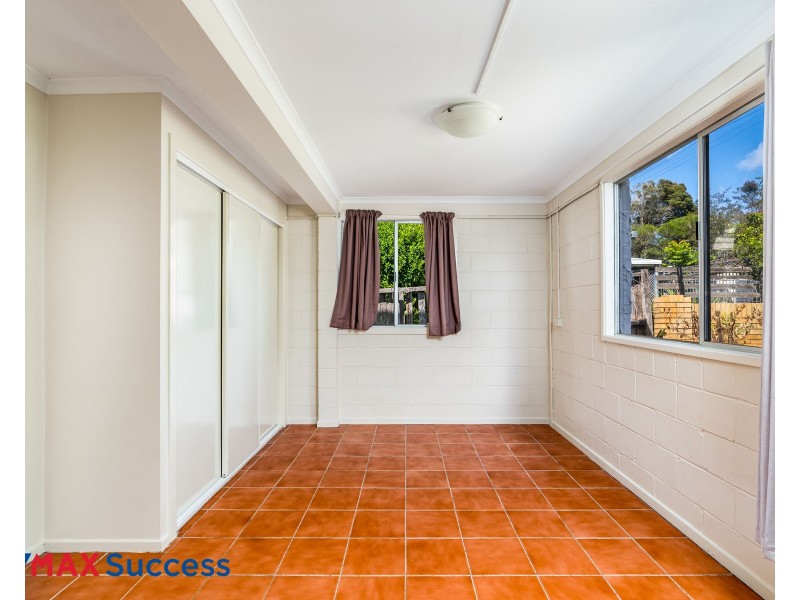 26 Noll Street, Kearneys Spring QLD 4350