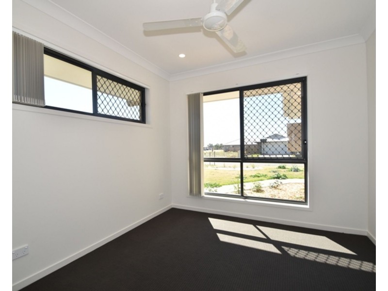 2/7 Magpie Drive, Cambooya QLD 4358