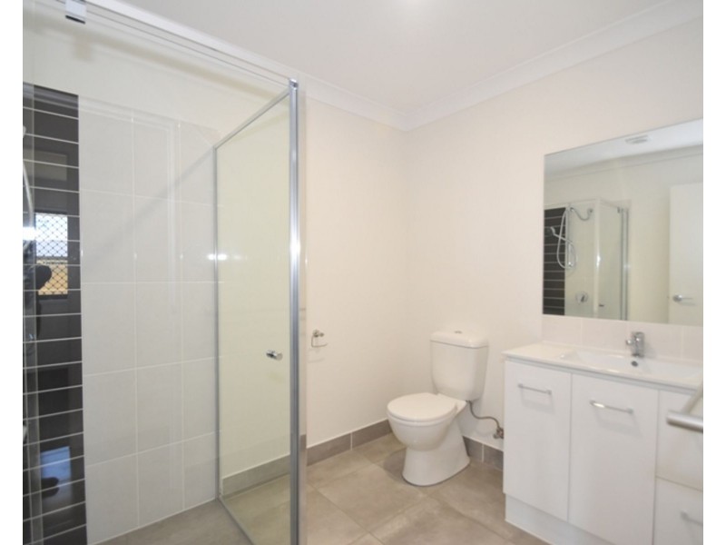 2/7 Magpie Drive, Cambooya QLD 4358