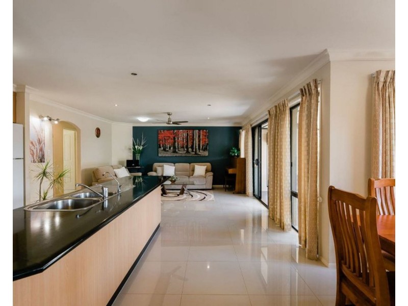 14 Jake Court, Middle Ridge QLD 4350