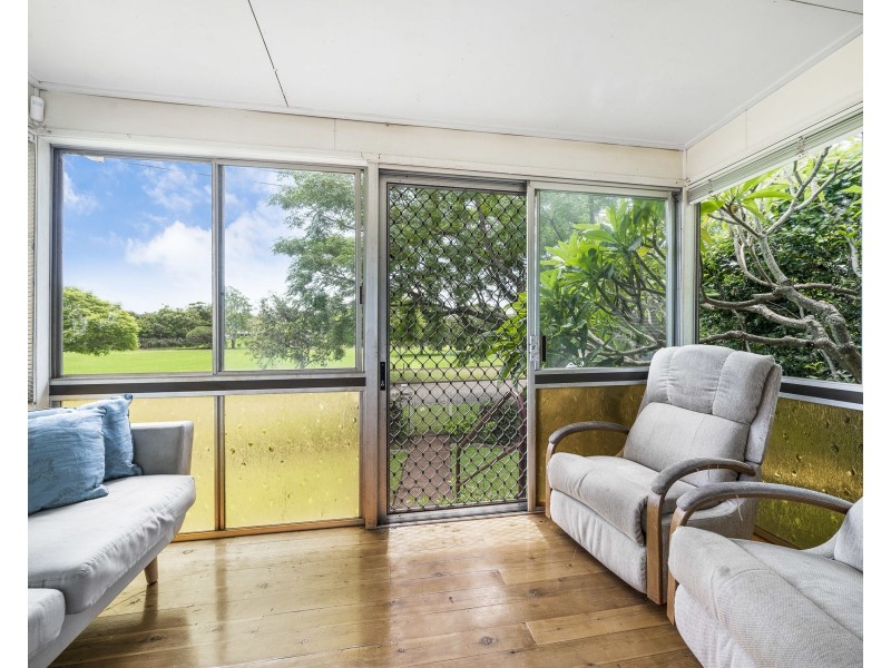 10 Stone Street, Wilsonton QLD 4350