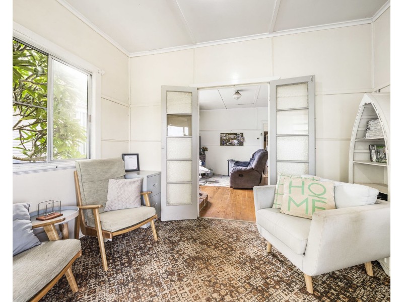 10 Stone Street, Wilsonton QLD 4350