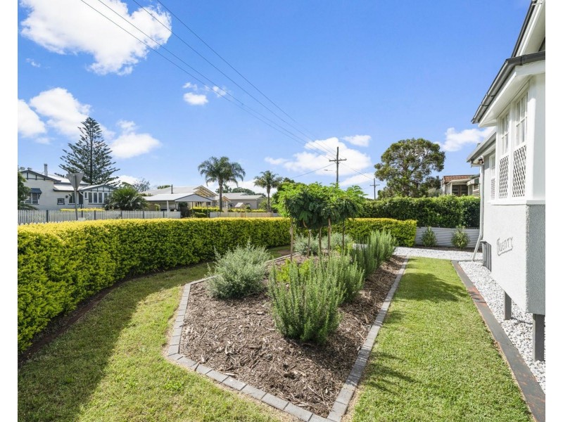 20 Second Avenue, Harristown QLD 4350