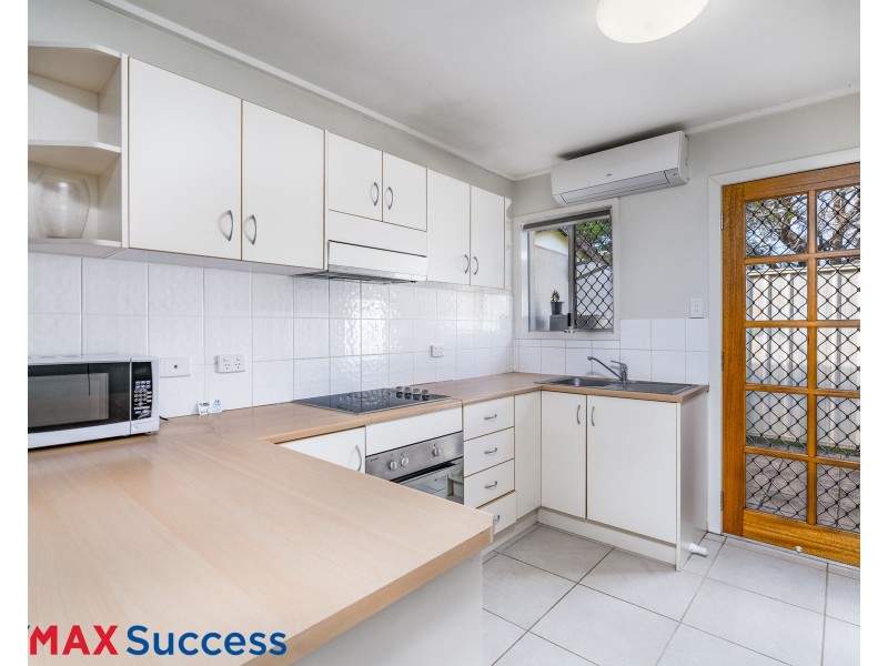 4/267A Geddes Street, Centenary Heights QLD 4350