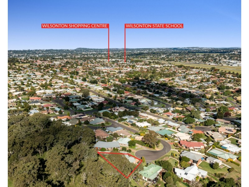 26 Beechcraft Court, Wilsonton QLD 4350