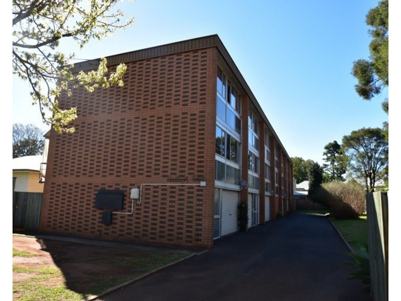 7/5 Creek Street, East Toowoomba QLD 4350