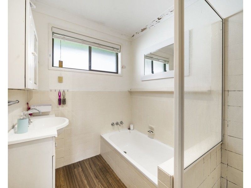 32 Charnley Street, Kearneys Spring QLD 4350