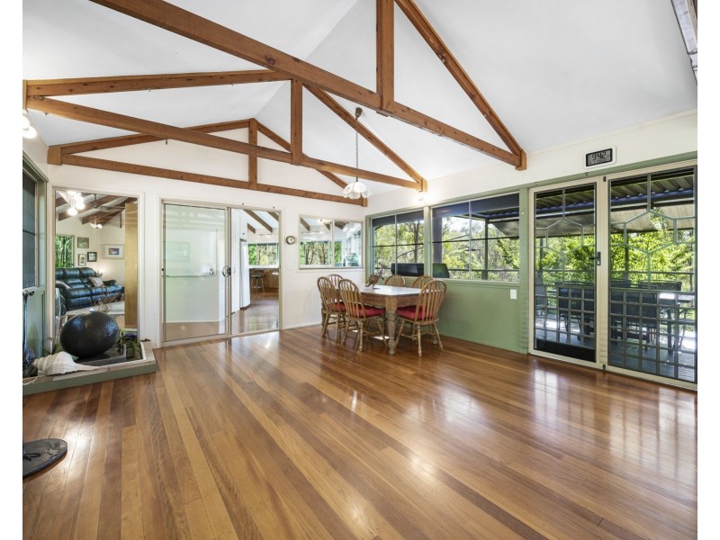 274 Penderests Road, Murphys Creek QLD 4352