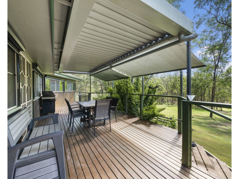 274 Penderests Road, Murphys Creek QLD 4352