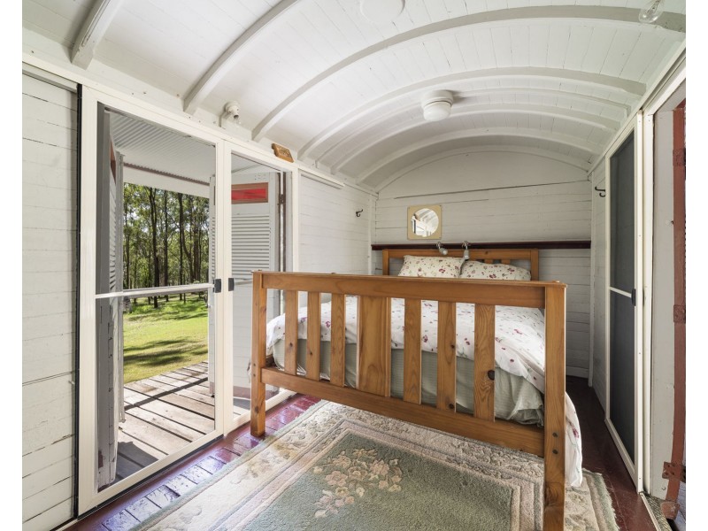 274 Penderests Road, Murphys Creek QLD 4352