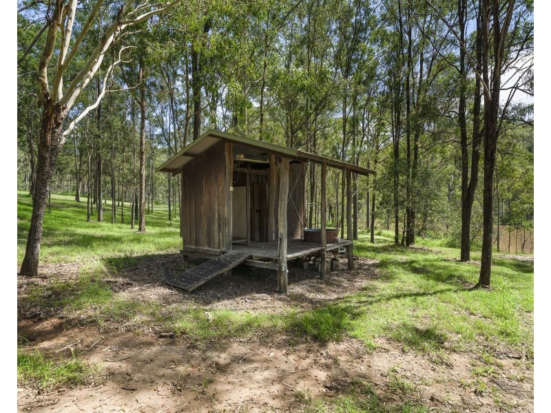 274 Penderests Road, Murphys Creek QLD 4352