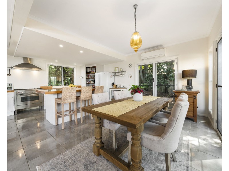 5 Macqueen Street, Mount Lofty QLD 4350