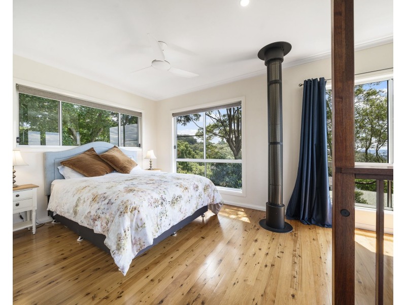 5 Macqueen Street, Mount Lofty QLD 4350