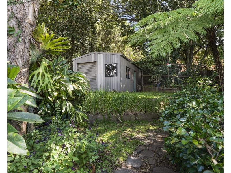 5 Macqueen Street, Mount Lofty QLD 4350