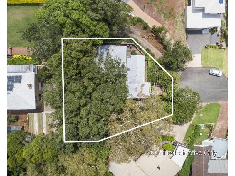 5 Macqueen Street, Mount Lofty QLD 4350