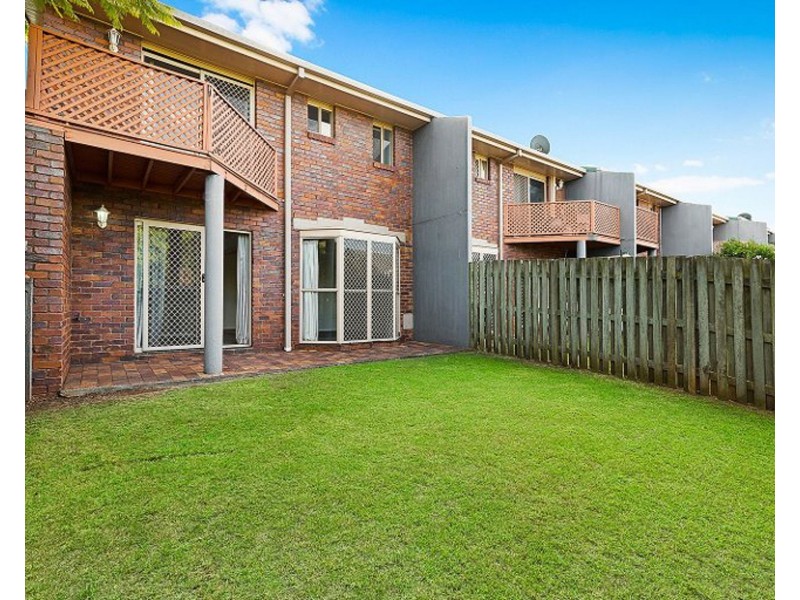 1/247 Herries Street, Newtown QLD 4350