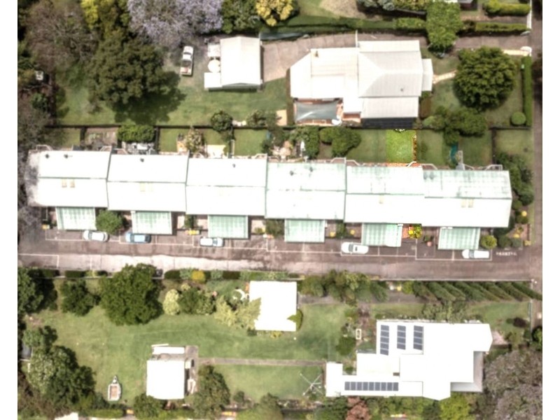 1/247 Herries Street, Newtown QLD 4350