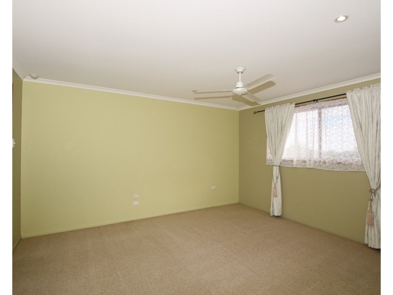 9 Wiemers Crescent, Centenary Heights QLD 4350