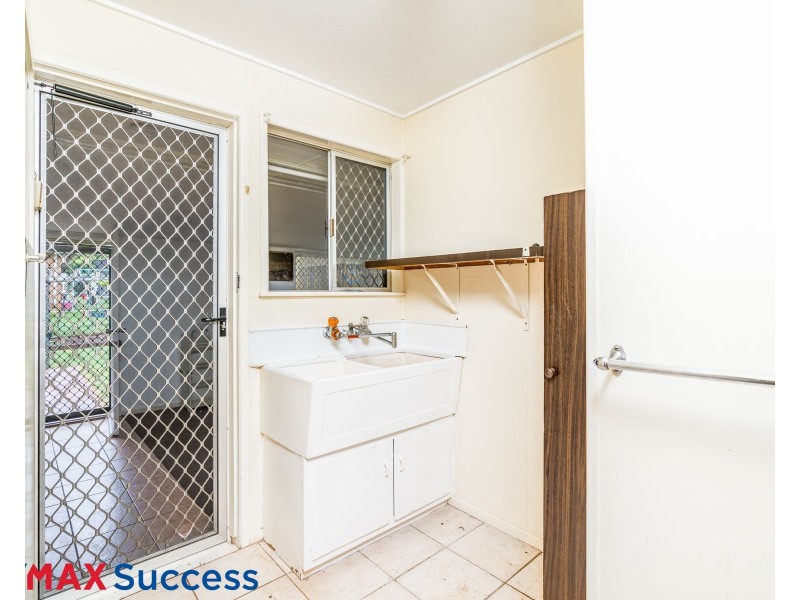 5 Raelyn Street, Centenary Heights QLD 4350