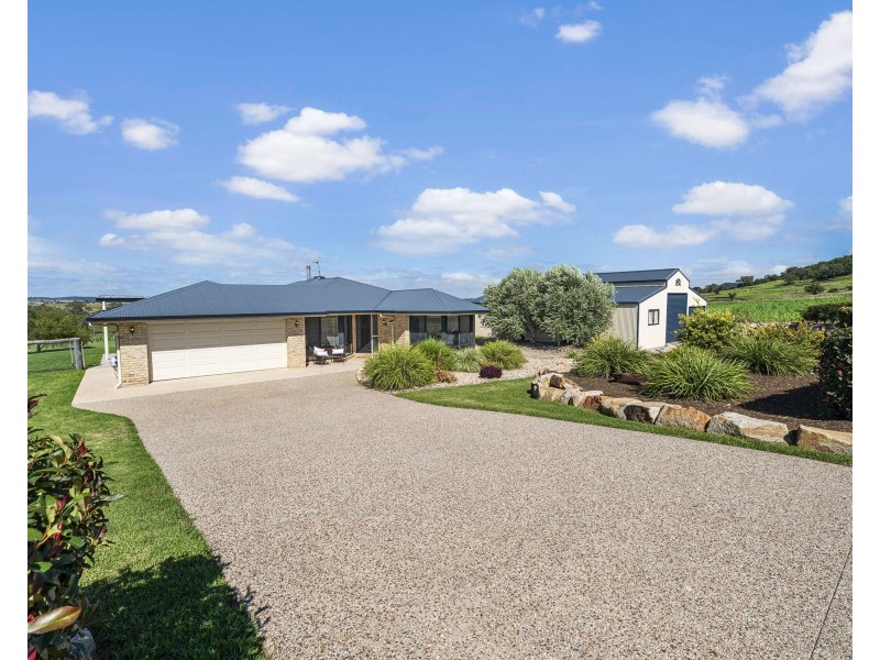 12 Commonwealth Crescent, Gowrie Junction QLD 4352