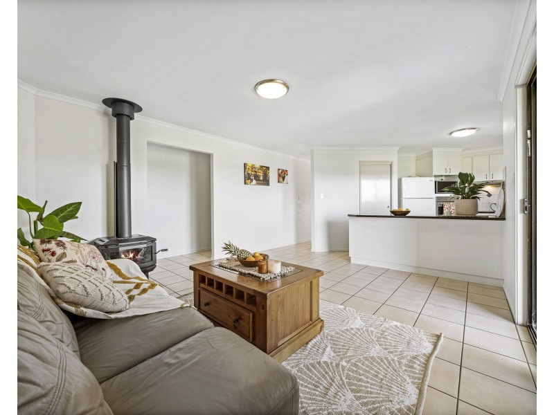 12 Commonwealth Crescent, Gowrie Junction QLD 4352