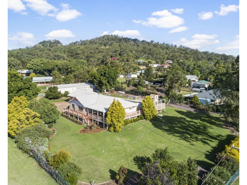30 Harvey Road, Glenvale QLD 4350