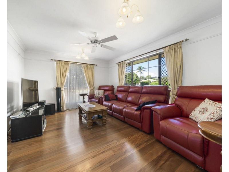 30 Harvey Road, Glenvale QLD 4350