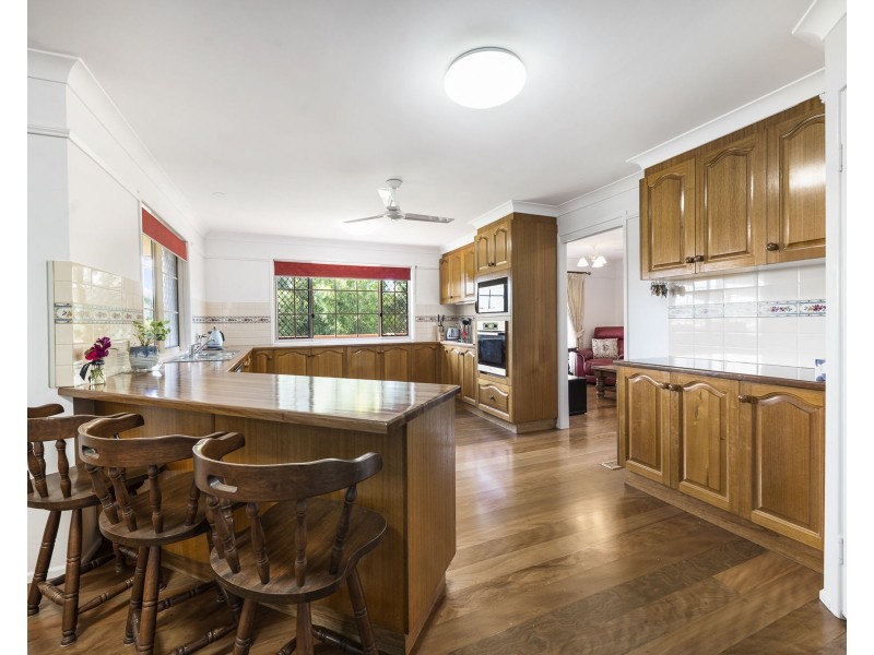 30 Harvey Road, Glenvale QLD 4350