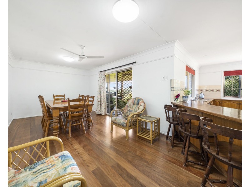 30 Harvey Road, Glenvale QLD 4350