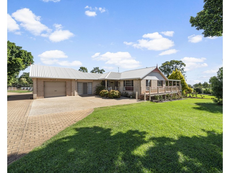 30 Harvey Road, Glenvale QLD 4350