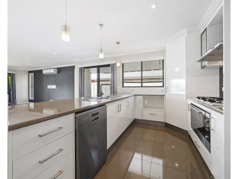 14 Pugh Street, Middle Ridge QLD 4350