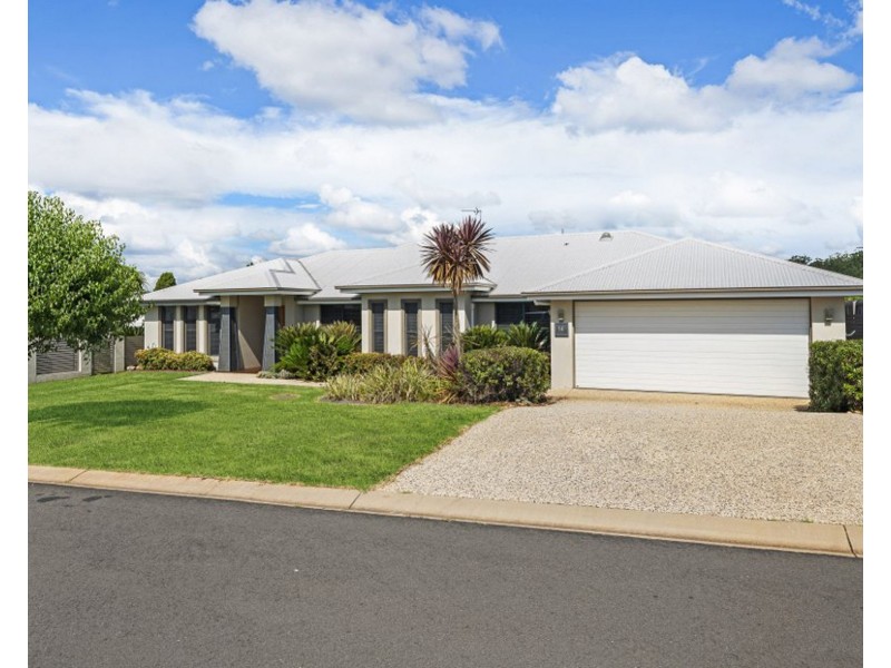 14 Pugh Street, Middle Ridge QLD 4350