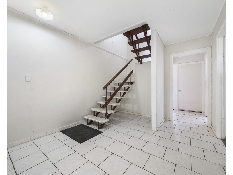 10 Peters Street, Goombungee QLD 4354