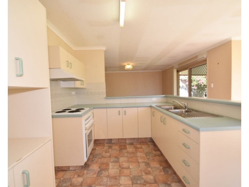 20 Satinwood Court, Glenvale QLD 4350
