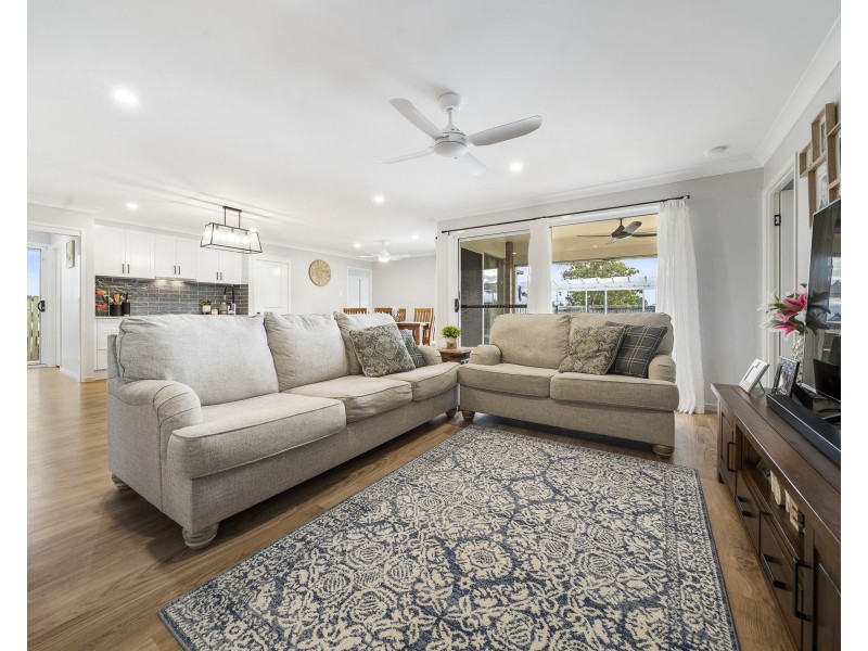 7 Fitzgerald Circuit, Wyreema QLD 4352