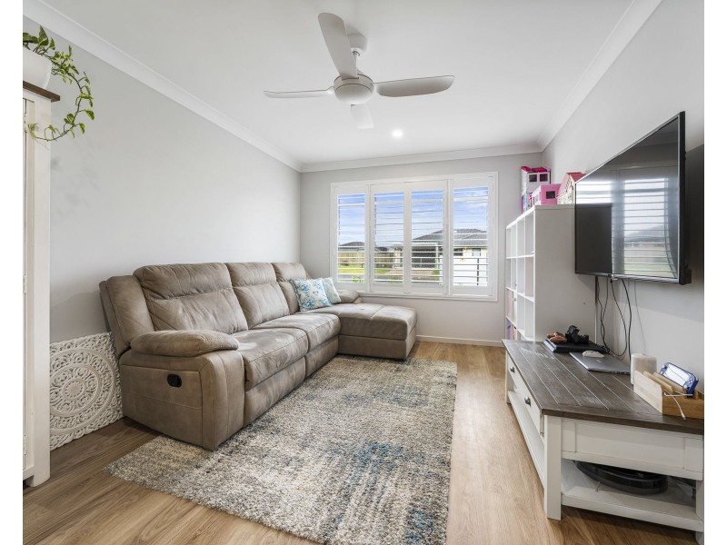 7 Fitzgerald Circuit, Wyreema QLD 4352