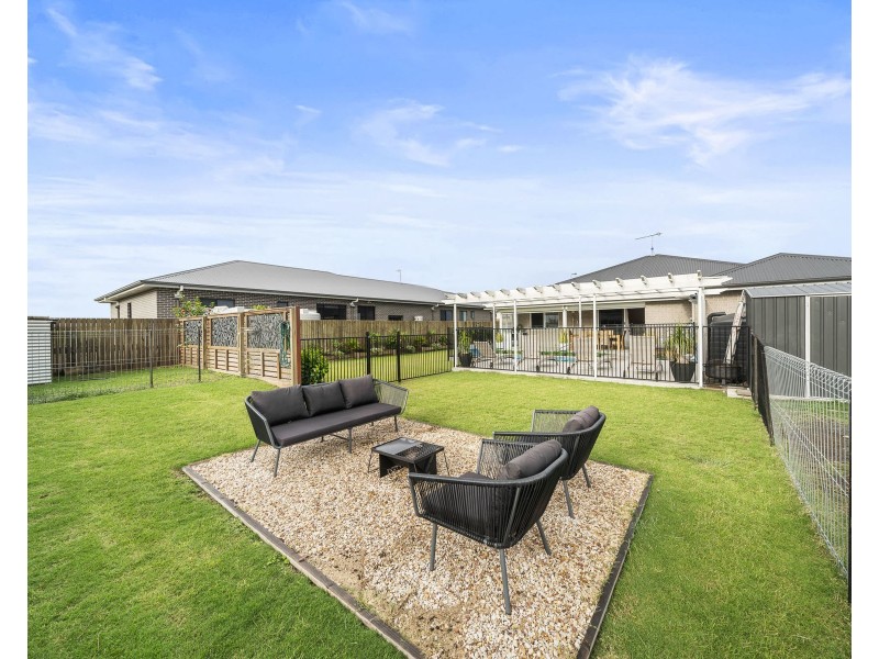 7 Fitzgerald Circuit, Wyreema QLD 4352