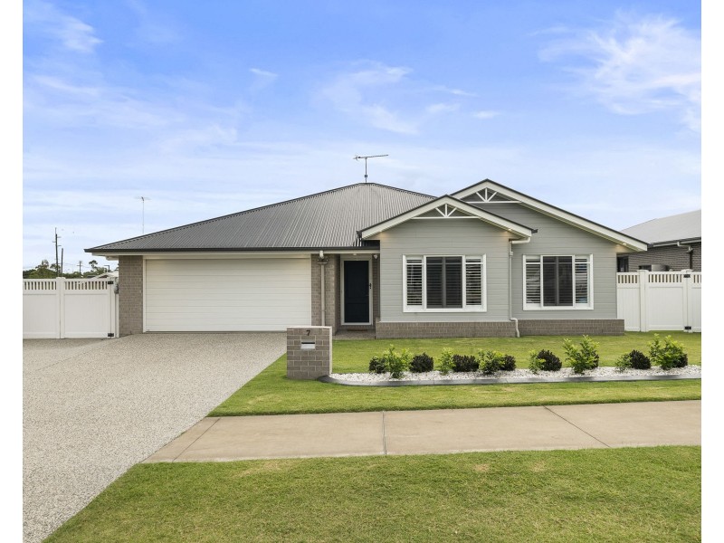 7 Fitzgerald Circuit, Wyreema QLD 4352
