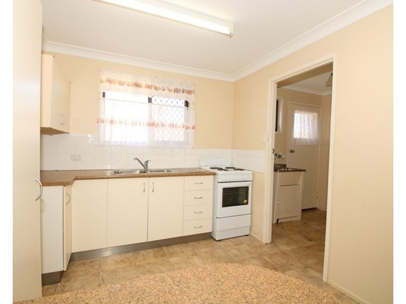 2/19 Gipps Street, Drayton QLD 4350