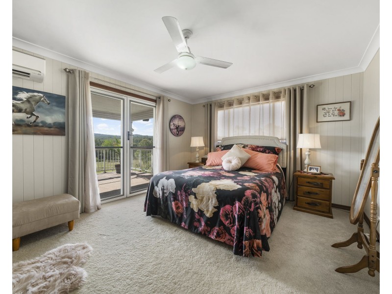 62 Penfolds Road, Murphys Creek QLD 4352